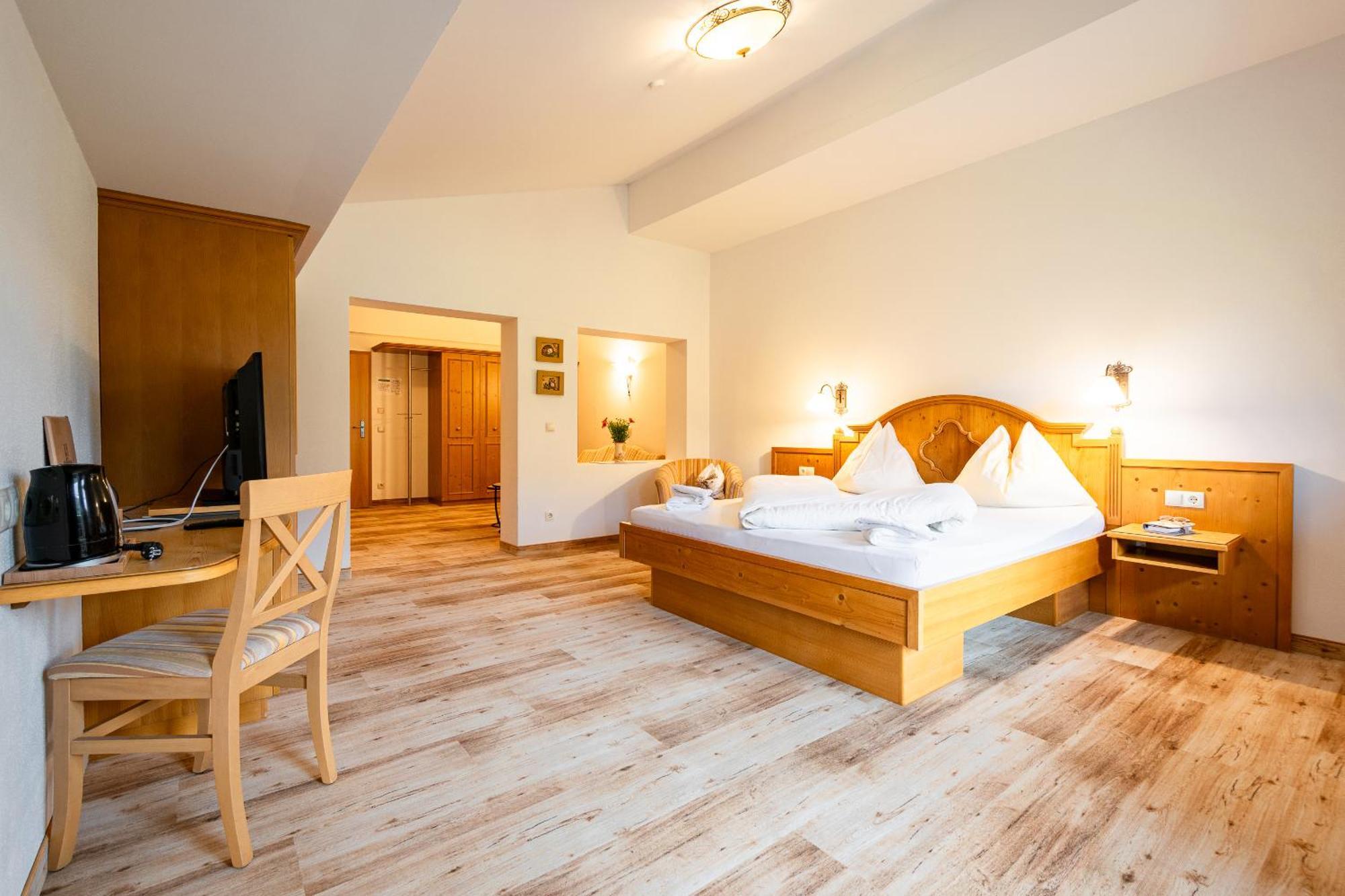 Landhotel Hubengut Bed And Breakfast Radstadt Exterior foto